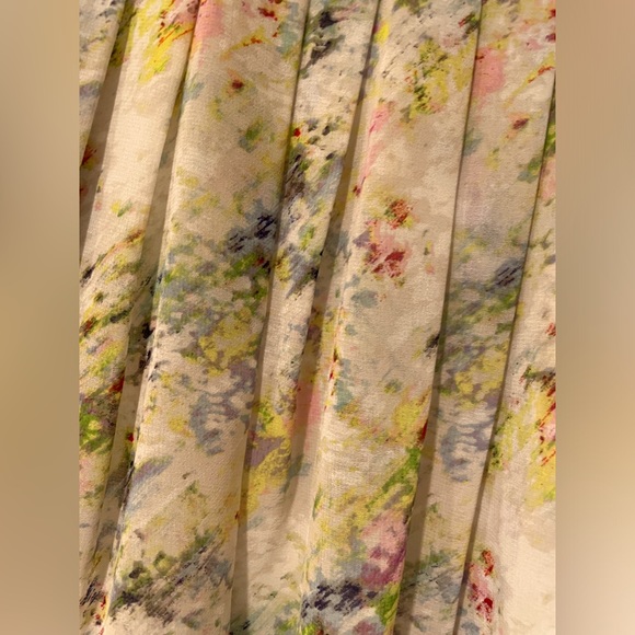 Bebe Spring Floral Pattern Skirt Pastel Print excellent used condition size S - Picture 12 of 13